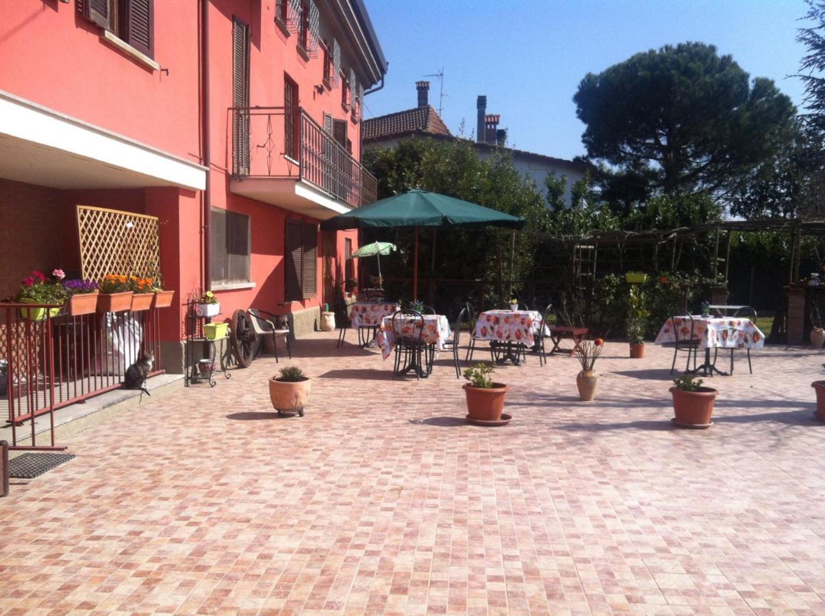 Agriturismo E Az. Agricola Ma.Mi Sale Eksteriør billede